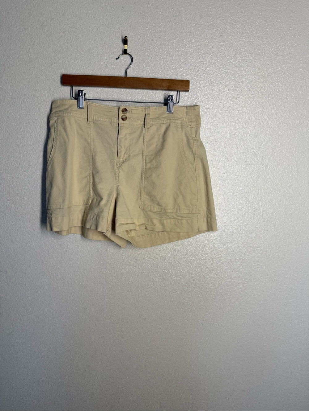 a new day Cream High-Rise Utility Shorts